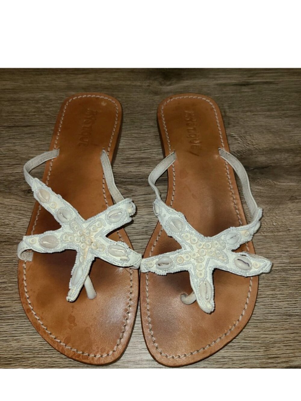 Mystique Boutique size 10 leather Shells Beads Flats Thong Sandal Shoes